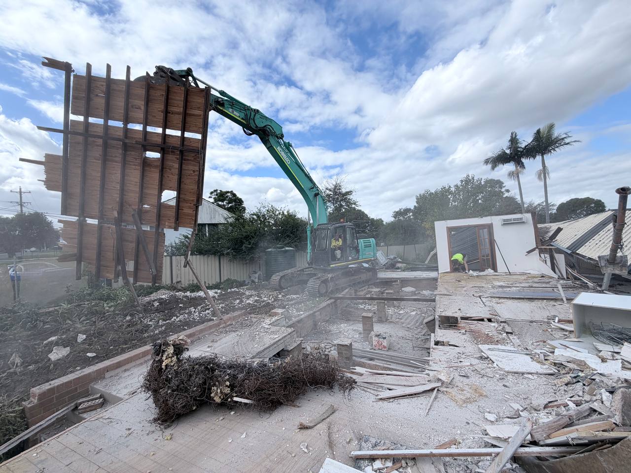 Kellyville Timber Wall Removal by Direct Demolition