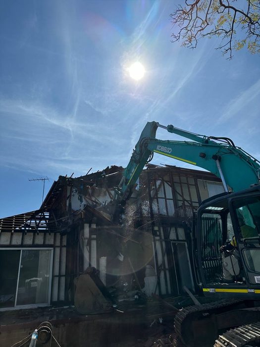 Demolition site clearance Sydney